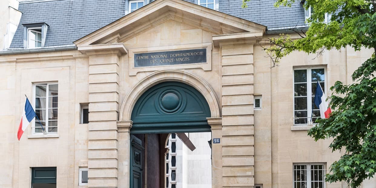 Hôpital national des 15-20 banner